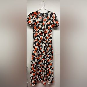 Floral Elegance: Who What Wear Dress, Size L.
